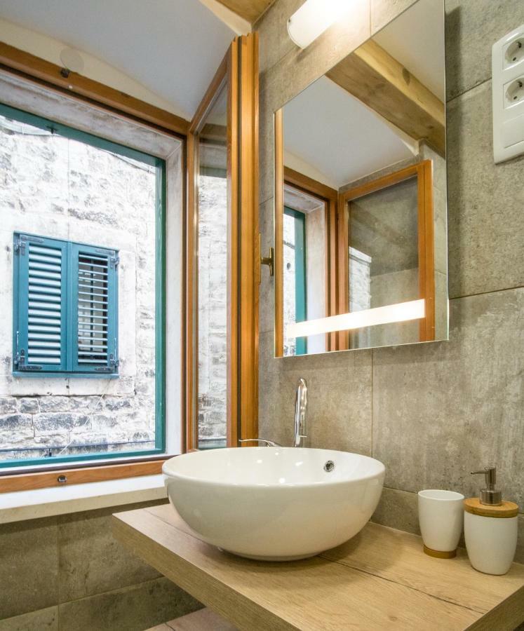 Jr Luxury Guesthouse2 สปลิท ภายนอก รูปภาพ