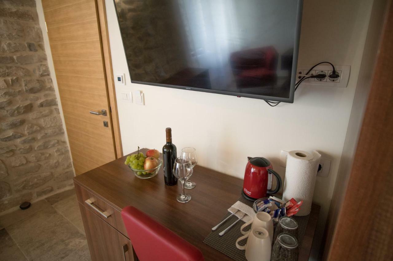 Jr Luxury Guesthouse2 สปลิท ภายนอก รูปภาพ