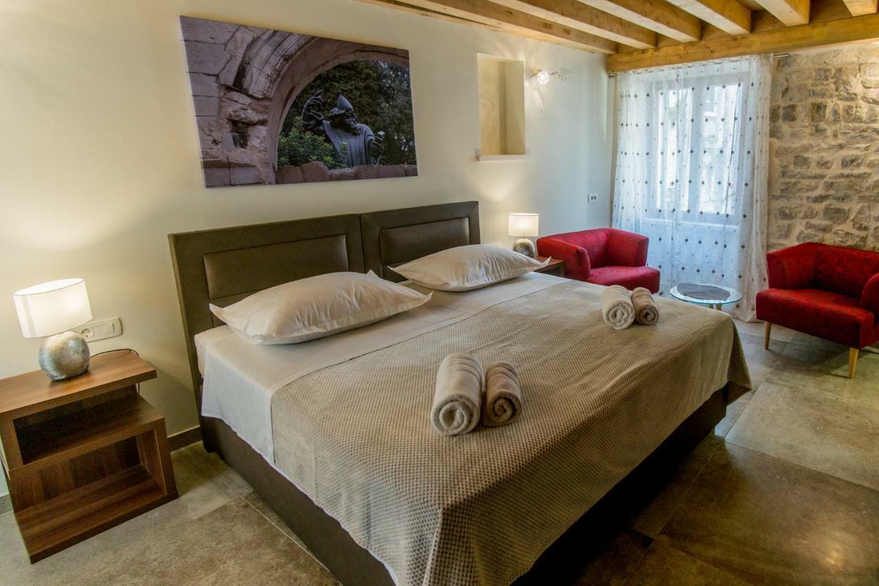 Jr Luxury Guesthouse2 สปลิท ภายนอก รูปภาพ